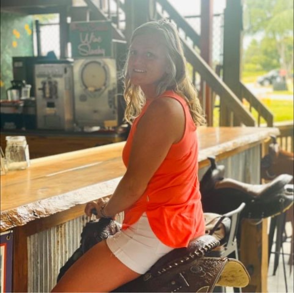 Meet your Posher, April